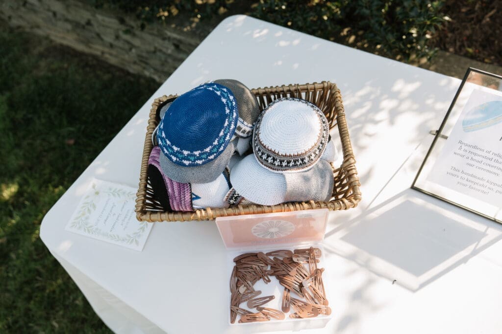 Jewish wedding kippahs for guests